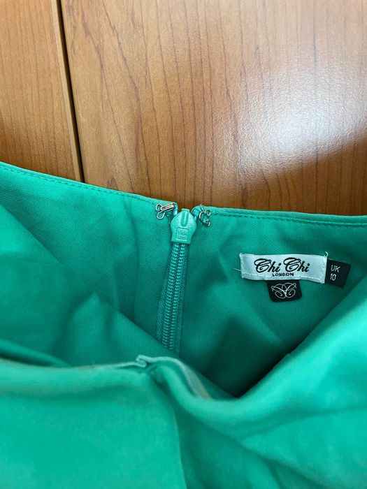 Рокля марка CHI CHI LONDON размер М