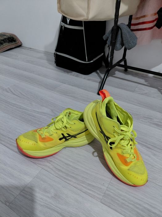 Продам кроссовки оригинал.