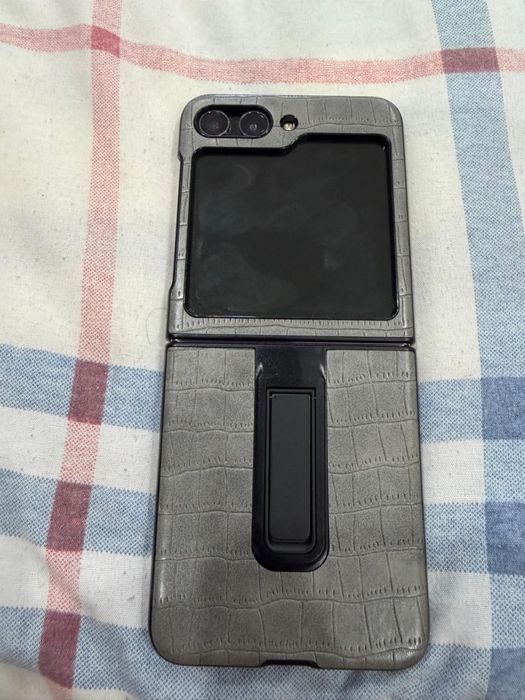 Galaxy Z  Flip 5 продается