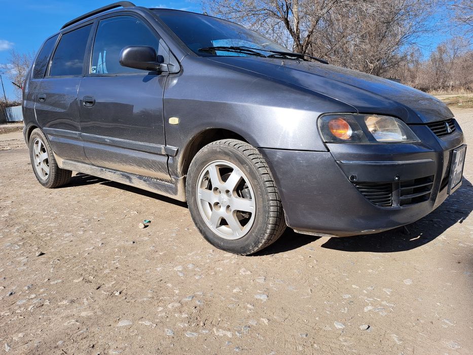 Митсубиши спейс стар