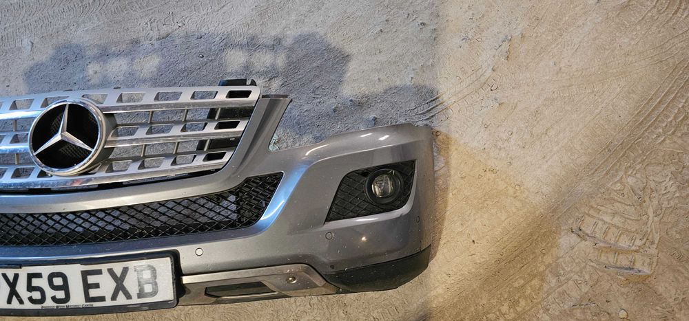 Предна фейслифт броня за  Mercedes ML W 164
