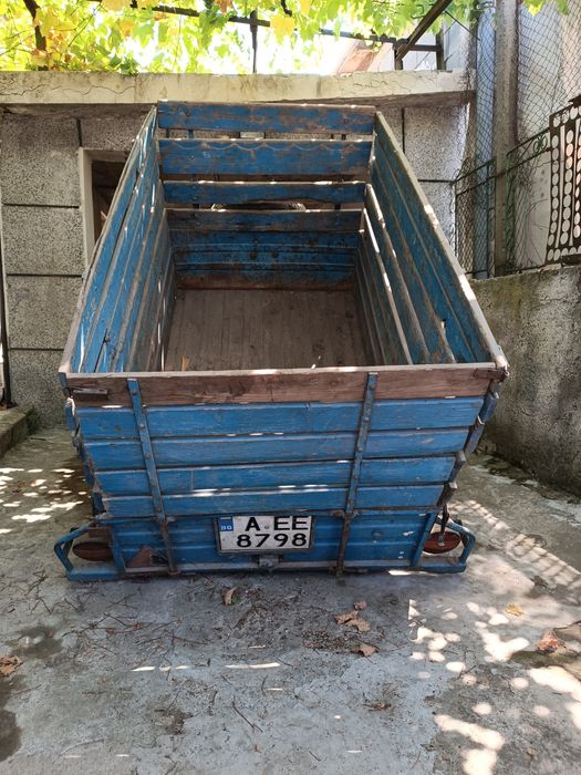 Ремарке за лек автомобил Зефир 2