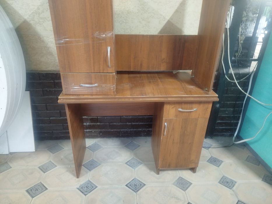 Продаются парты для дома и офиса