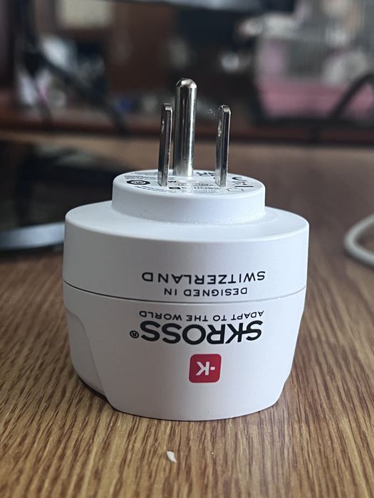 Adaptor romania - usa