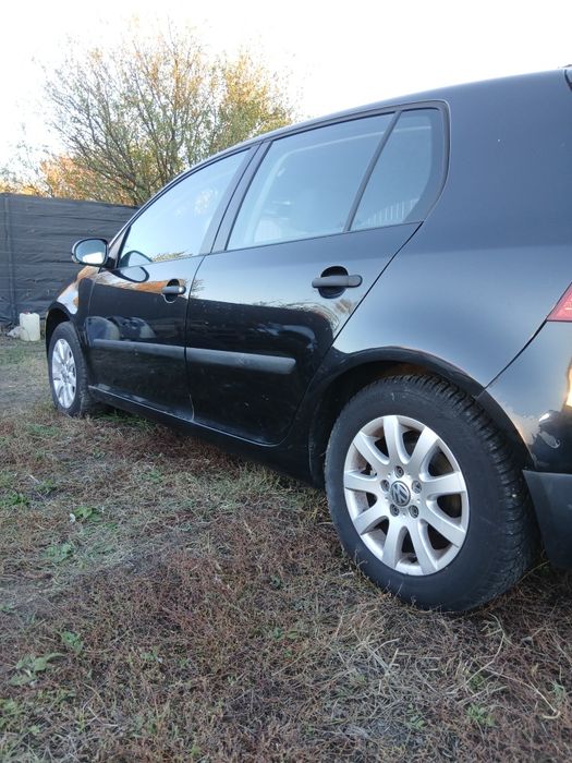 Dezmembrez  vw golf 5