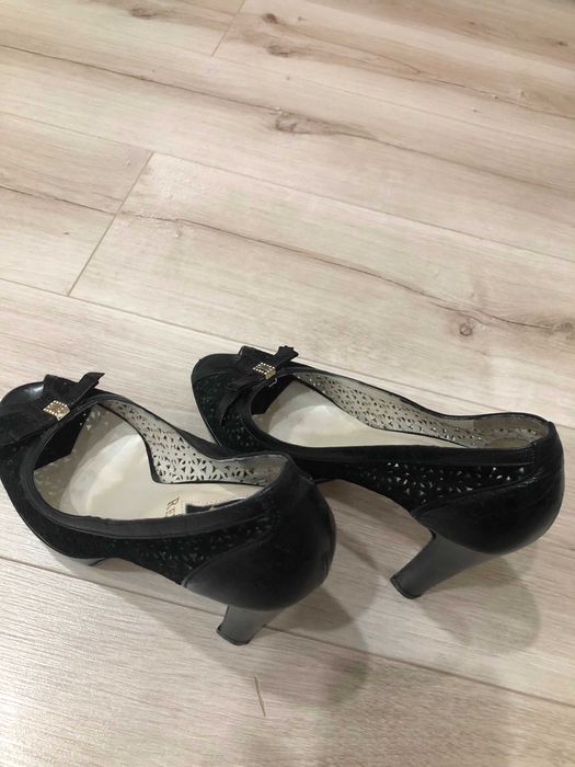 Красивые женские туфли