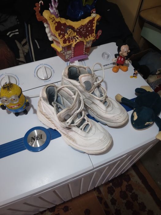 Adidași Filla ,piele  ,mărimea 36