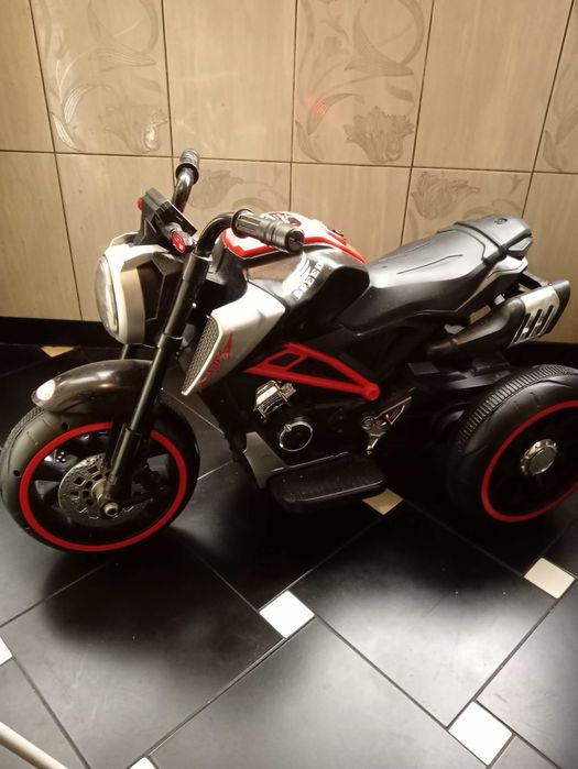 Motocicletă electrică copii (Trike / 3 roți) – 6V, cu Muzică