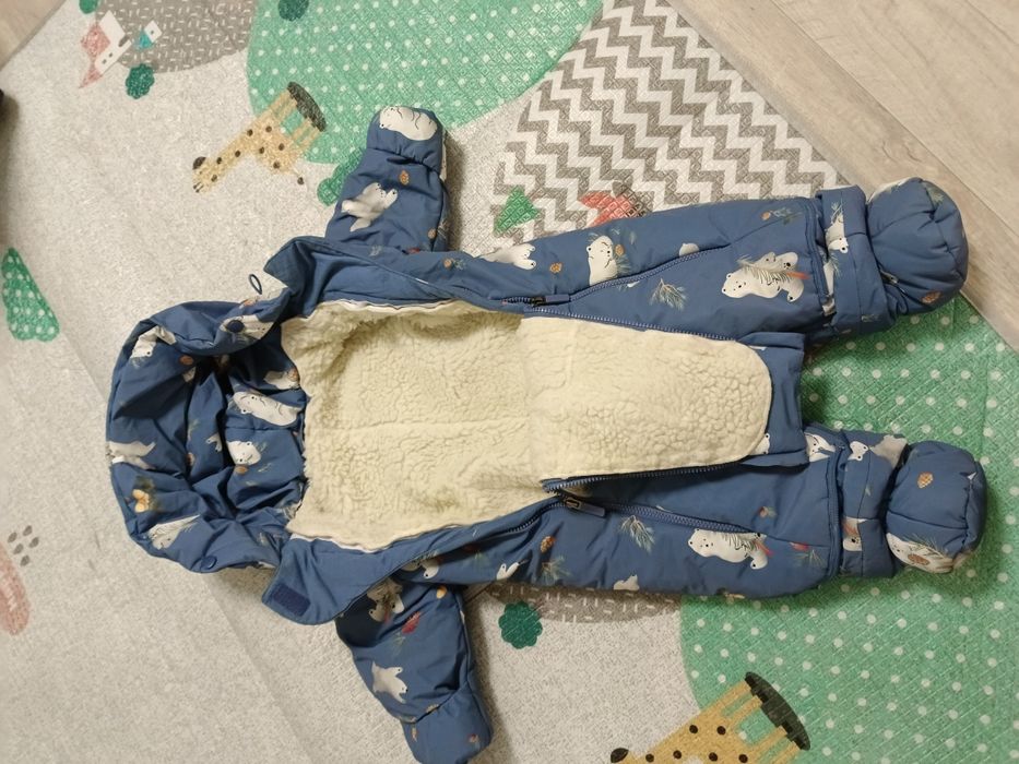 Продам детский комбинезон