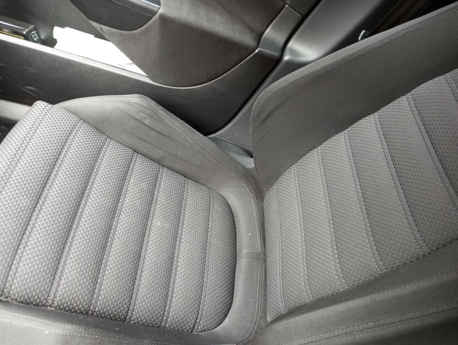 Пране и/или изтупване на автосалон