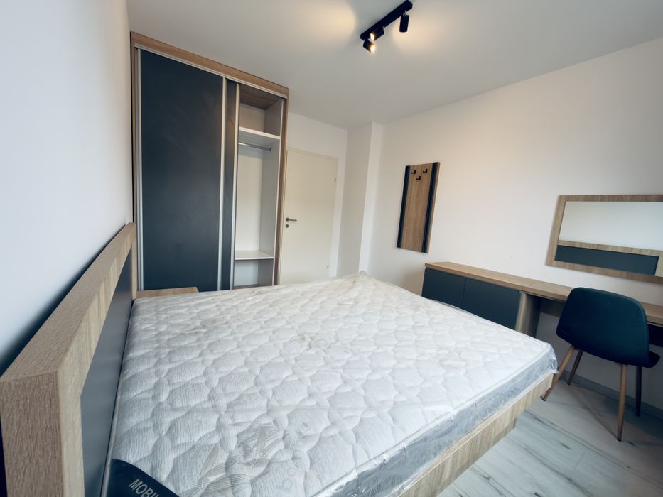Apartament cu 2 camere de vanzare Tractorul nou in garantie cu parcare