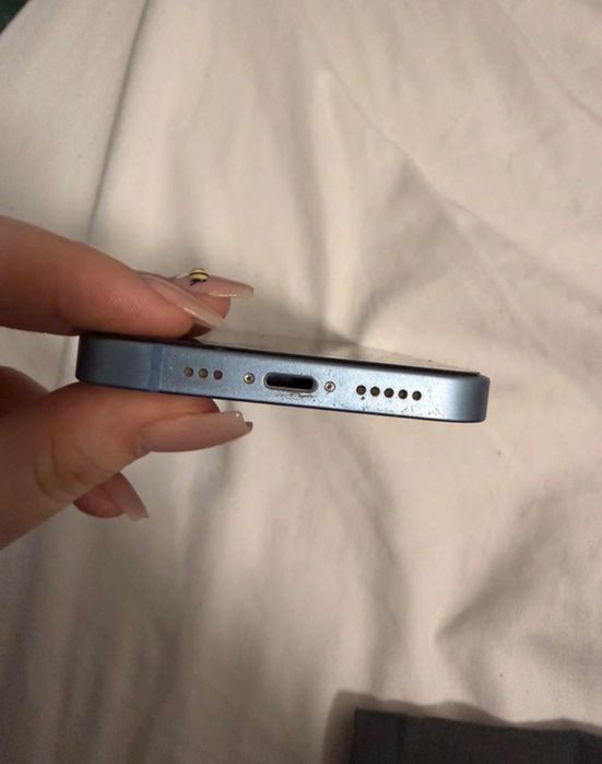 Vand Iphone 14 blue 128 gb