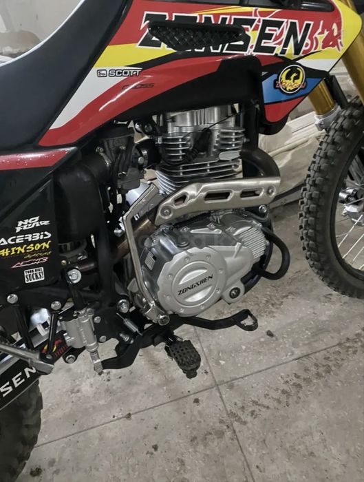 Продам эндуро 250 кубов на учете