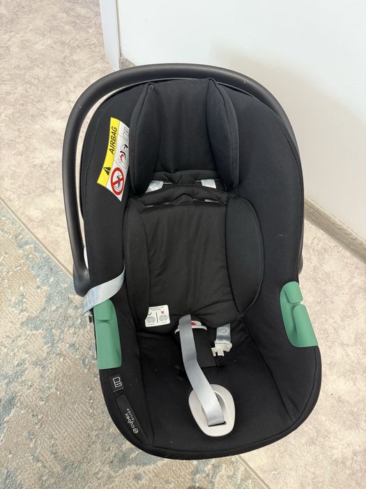 Продается автокресло Cybex с платформой