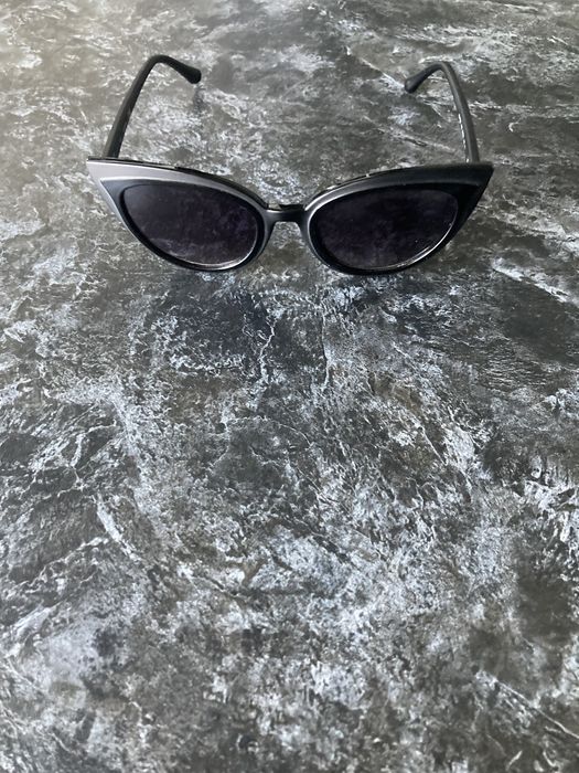 Слънчеви очила - GUESS