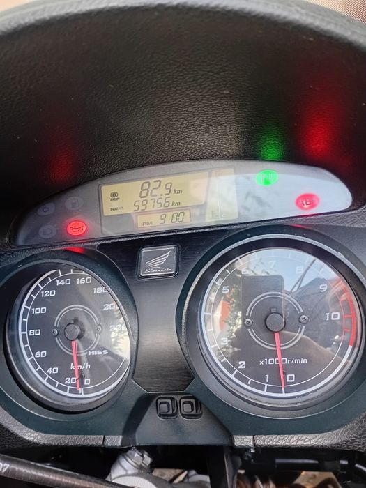 Honda Varadero XL1000V ABS | 60.000 km | Echipare touring