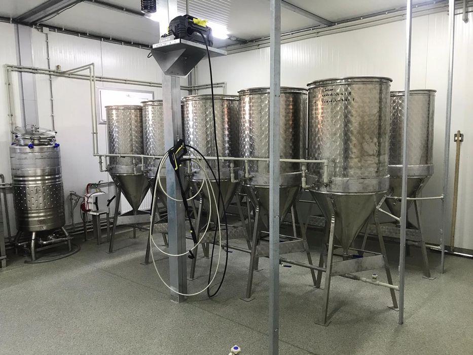 Fabrică modulară de bere artizanală