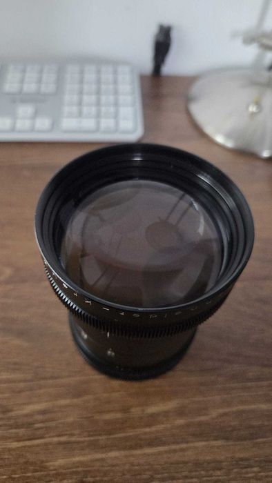 Obiectiv Schneider‑Kreuznach Variogon 18–90 mm f/2.0 – obiectiv cinema 16 mm – rar, C‑mount