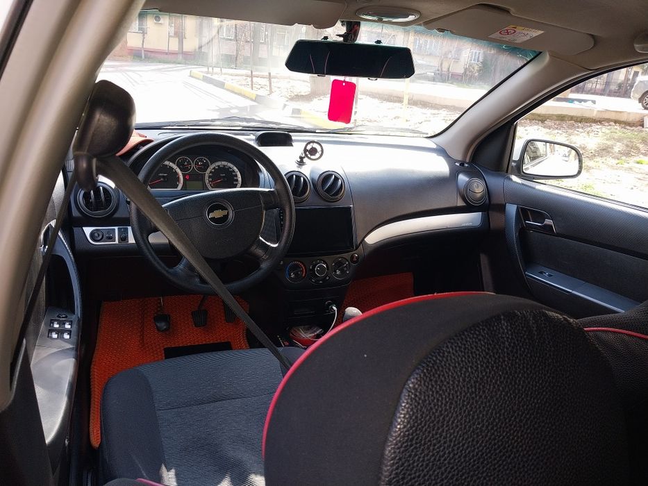 Nexia 3 sotiladi.   Narxi 90mln  narxini kelishamiz otib beraliadi