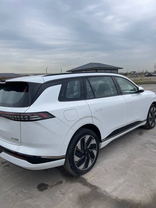 Dongfeng  2025 — 3