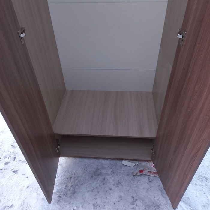 Шкаф  для  одежды.