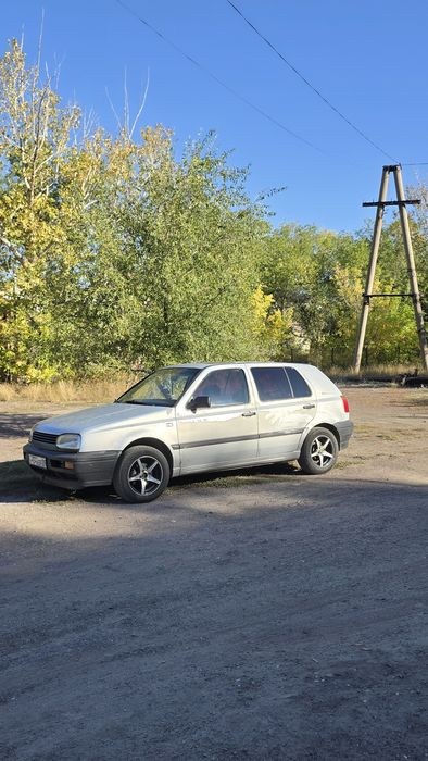 Volkswagen   Golf 3