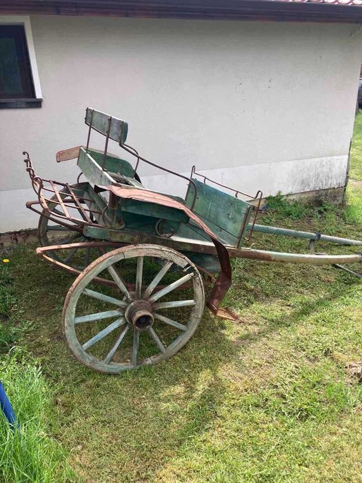 Каруца двуколка от началото на миналия век!