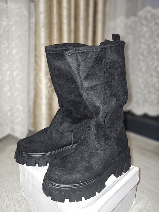 Cizme piele întoarsă