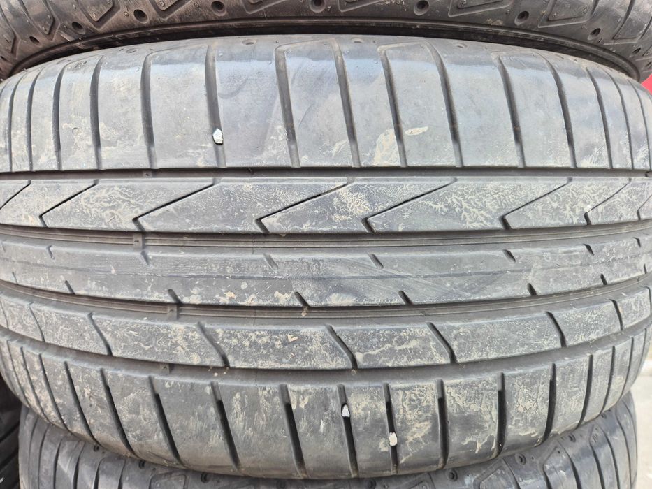 4 Anvelope de VARA - 225/50/17 - HANKOOK - CA UNELE NOI - DOT 2023