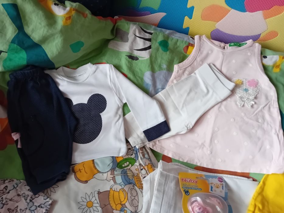 Бебешки дрешки и спално бельо за кошара - от 0 до 1 година
