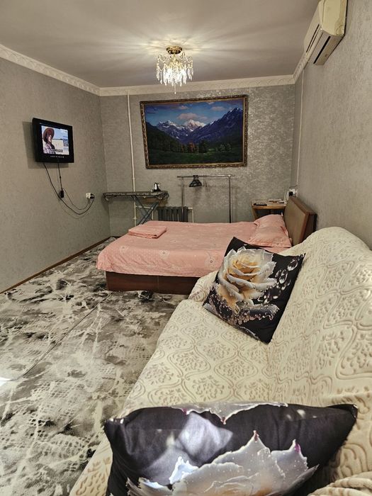 Своя  уютная 1-комнатная квартира для туристов и гостей столицы