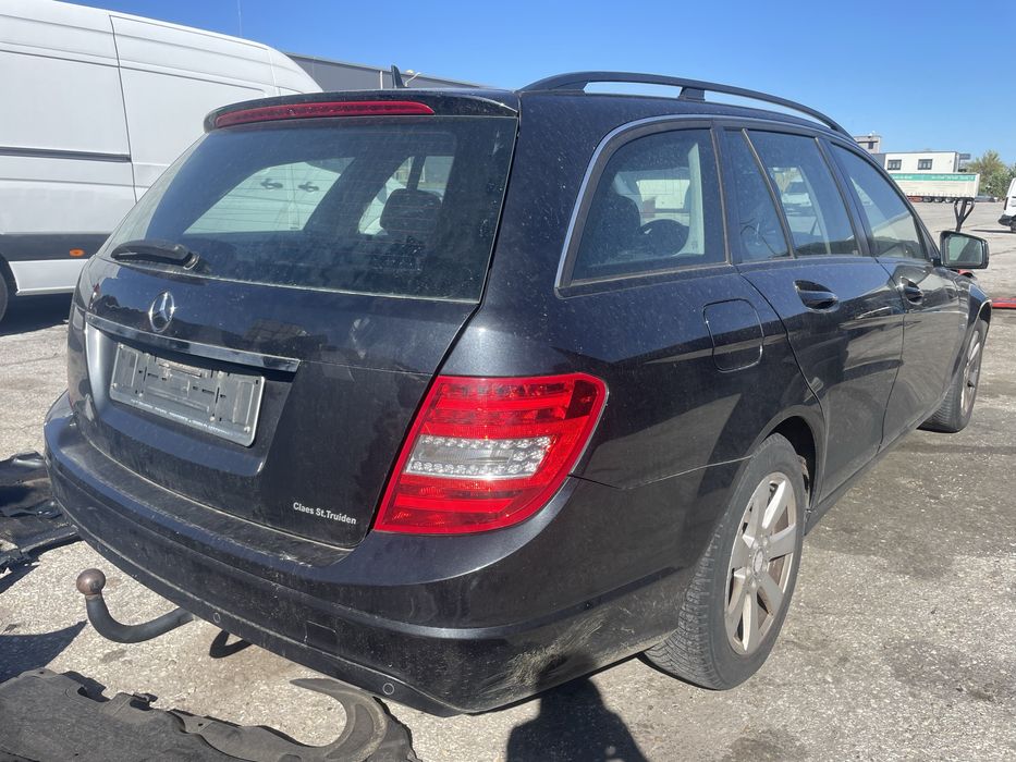 На части W204 Mecedes c 220 Facelift