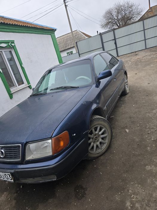 Продам ауди 100.