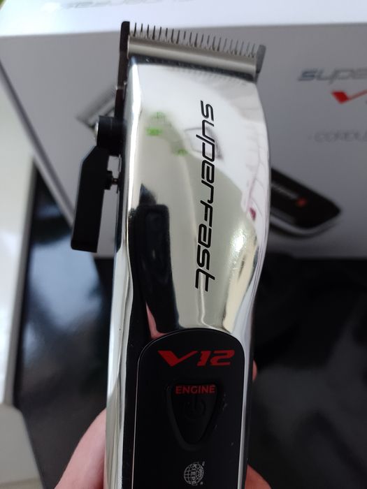 Vând mașină profesionala de tuns Kiepe V12