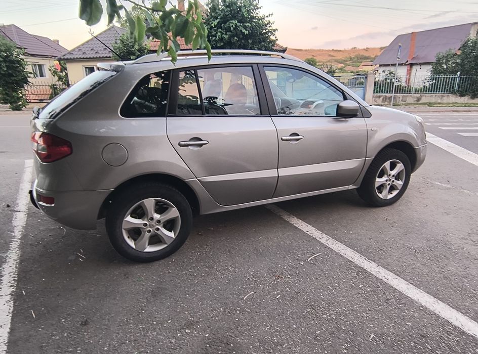 Renault Koleos 2.0D 4x4 Automat, Echipare Top Bose
