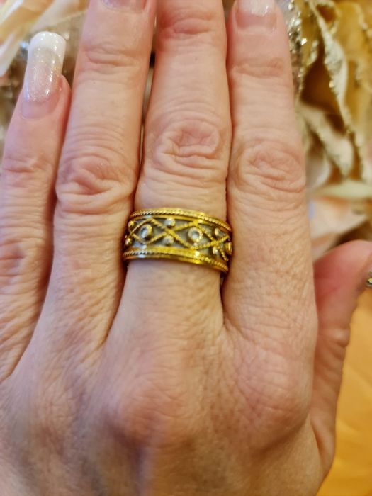 Inel aur 18kt cu diamante.