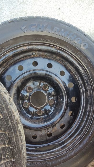 Продам колесо с диском 215/65R16 летний