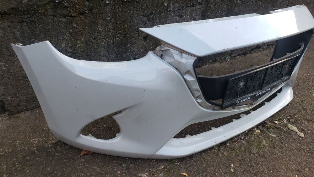 Предна броня Мазда 2, 2011-2019г. predna bronq Mazda 2, 2011-2019g.