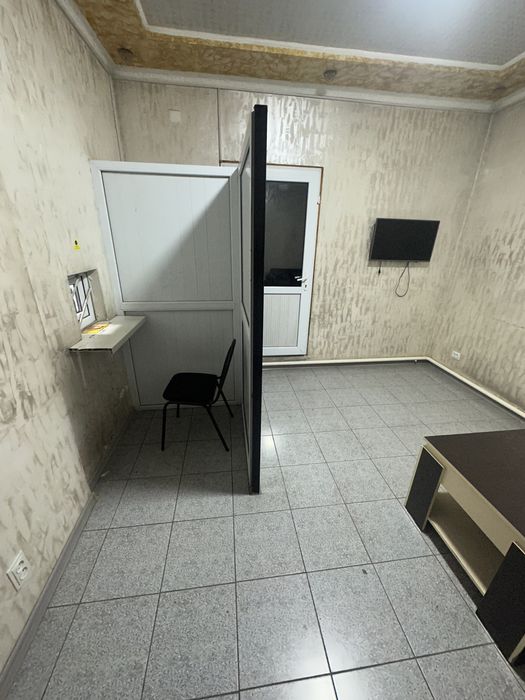 Сдам на длительный срок ком.помещение