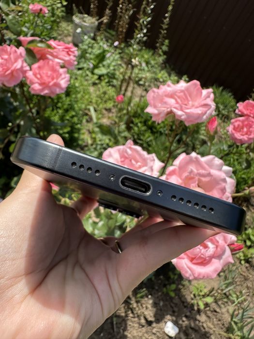 iPhone 15 pro max Black Titanium 512 GB 92% baterie