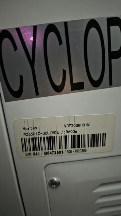 Vând Ladă frigorifică Vortex 198 Litri Ca Nouă