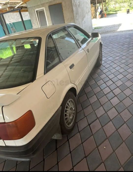 Продам машину ауди 80