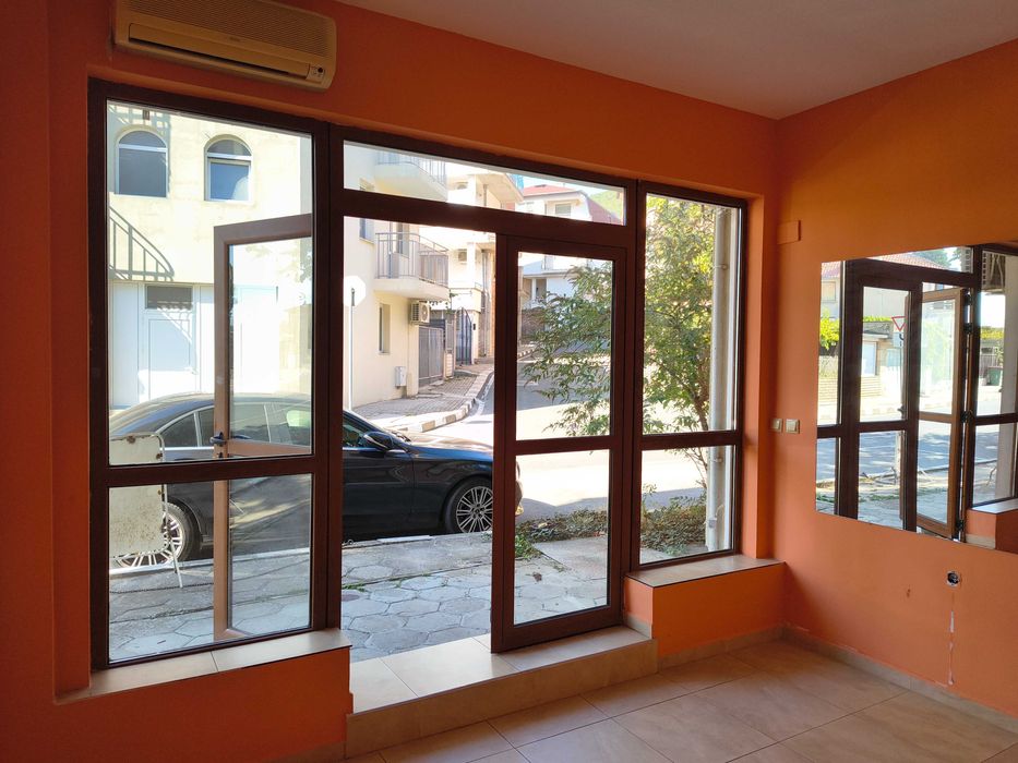 Търговско помещение под наем