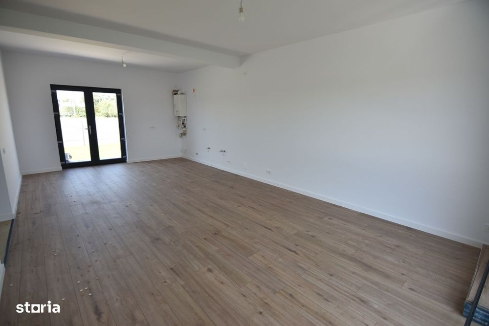Casa / Vila P+1, 4 camere,  Domnesti