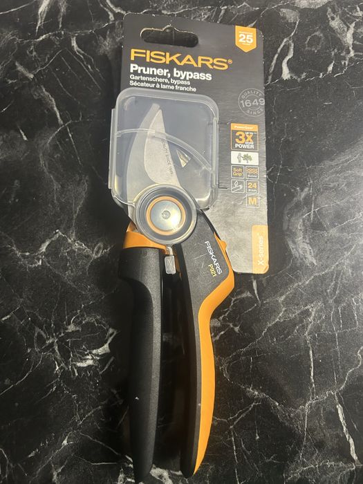 Fiskars PowerGear X-series™ P921