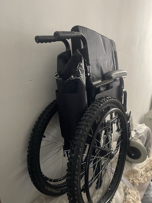 Коляска инвалидная б/у