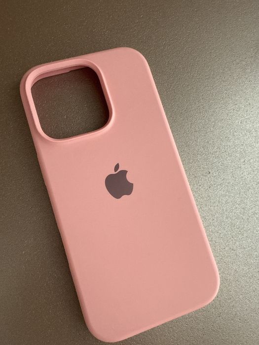 Чехол на айфон 16 про