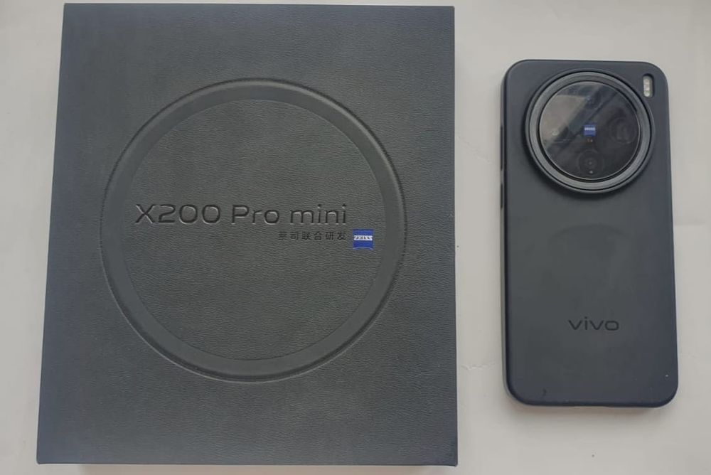 VIVO X 200 pro mini
