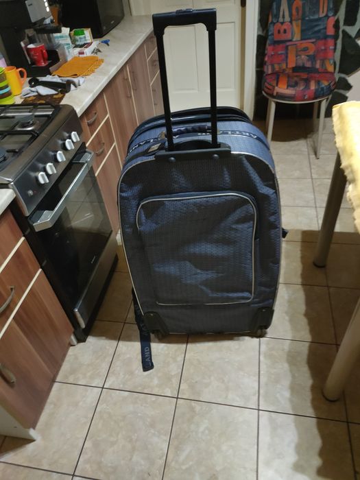 Geanta de voiaj tip troler