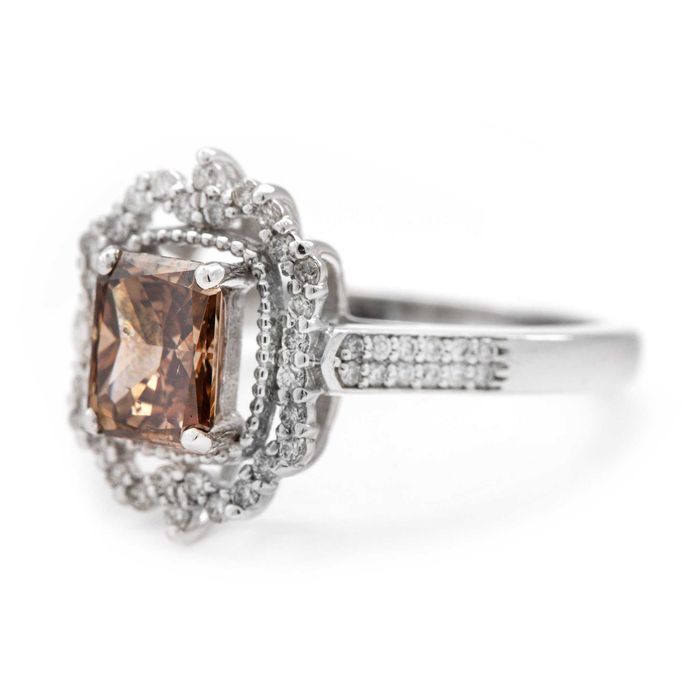 Годежен диамантен пръстен - 1.36 карата